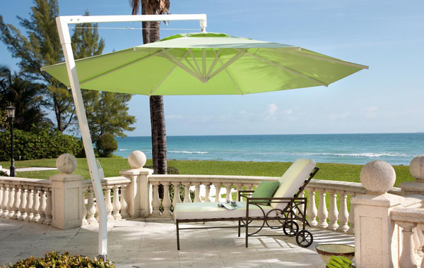 Sonnenschirm Ampel-Sonnenschirm. Viele verschiedene Stoffe, Größen und Typen erhältlich.