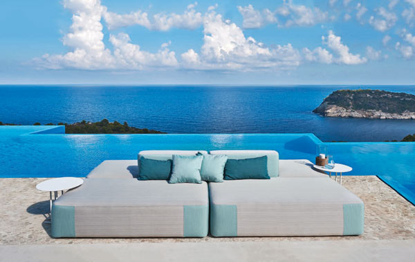 Aussenliege Bequeme Aussenliegen aus wetterfestem Material, passen sich nahtlos in Ihren Garten und Ihre Terrasse ein