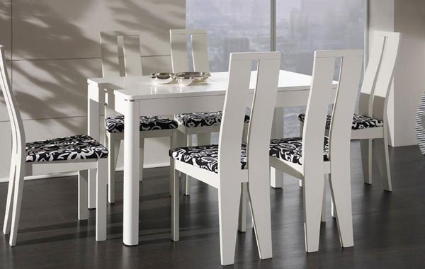 Essgruppe Essgruppe in schlichtem weiss, mit Sitzpolster schwarz-weiss